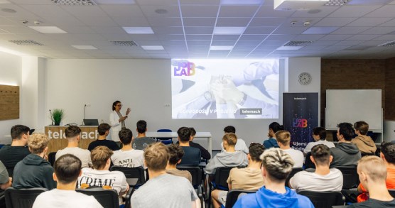 Mladi v projektu Job Lab spoznavajo telekomunikacije